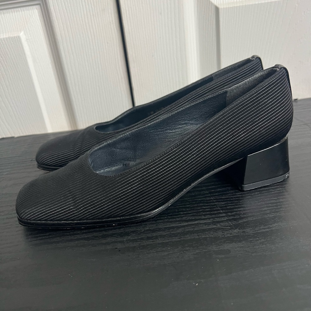 Stuart Weitzman Black Textured Block Heel Square Toe Pumps Heels Womens Size 6 B
